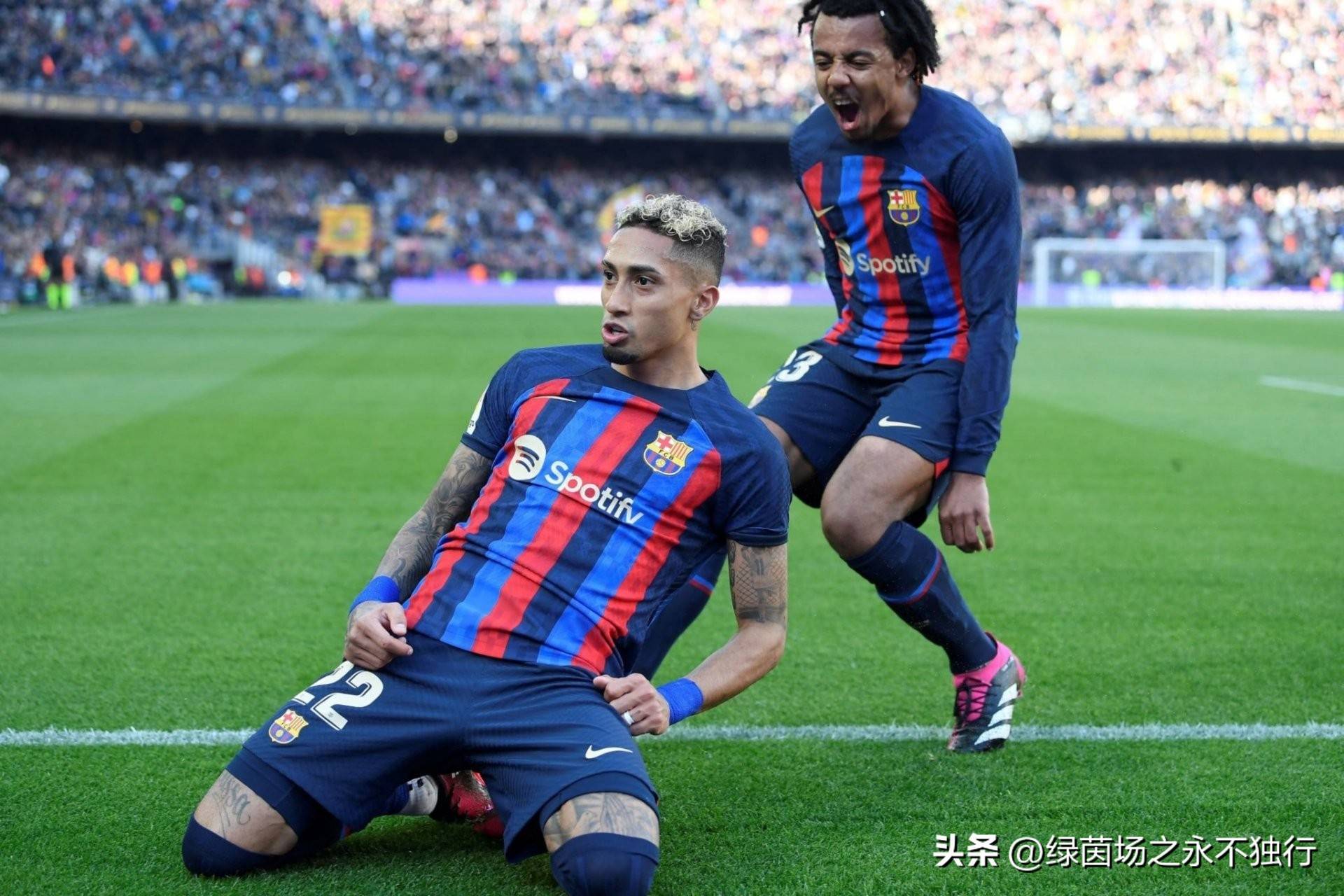 九游官网入口-包含巴萨锋线犀利，前锋威胁频现的词条